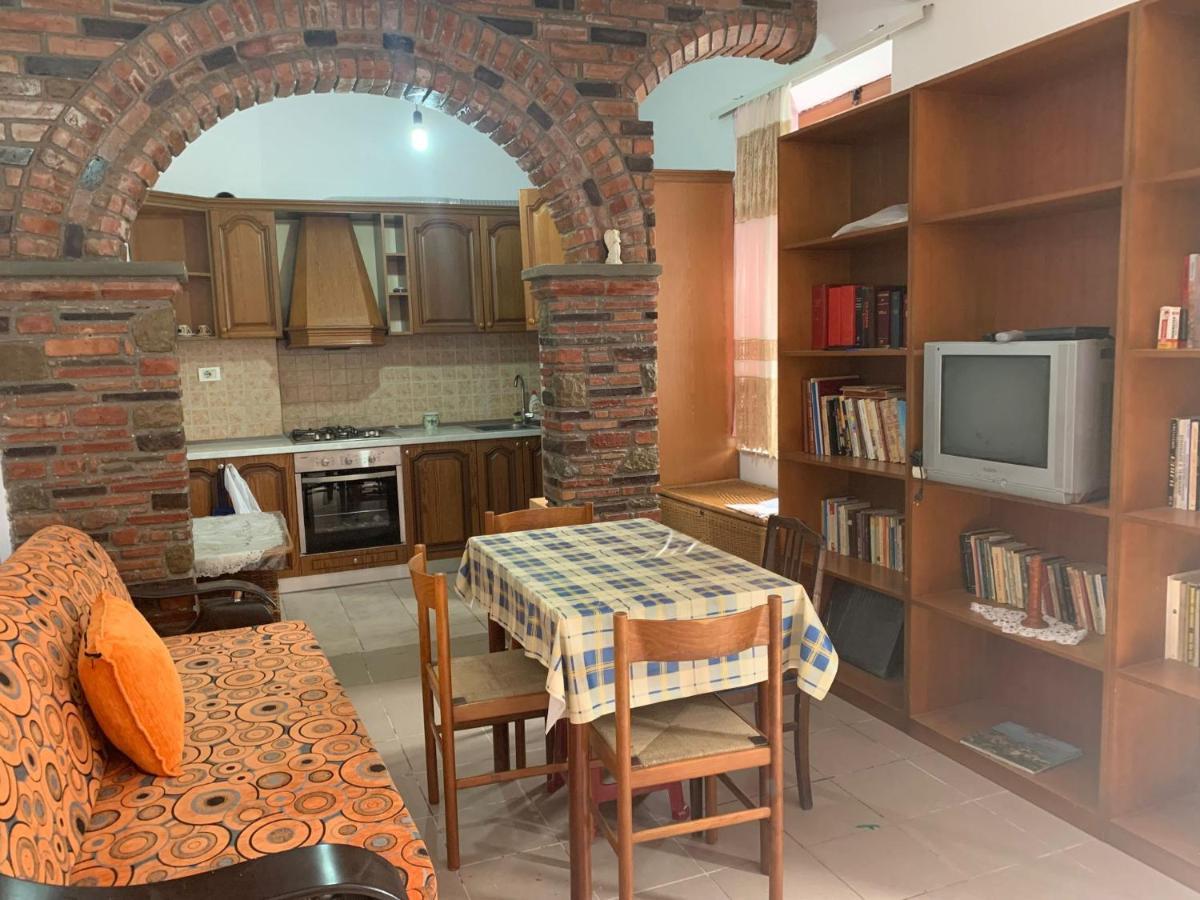 Apartement City Center Berat Exterior photo